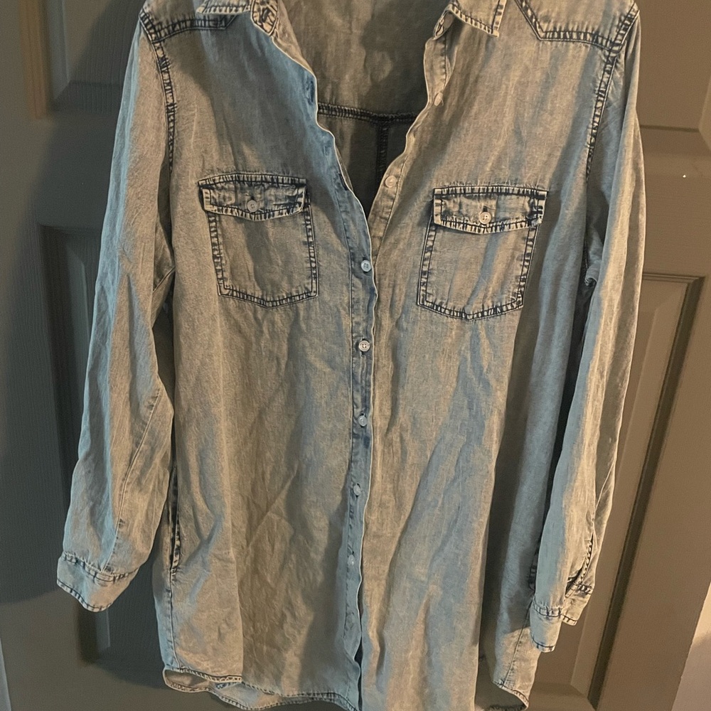 Casual Denim Button-Up Shirt